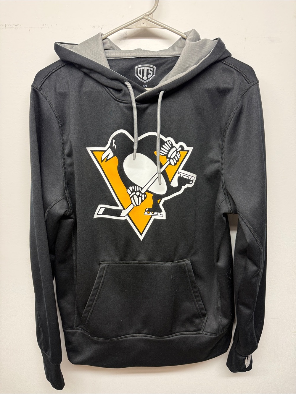 OTS NHL Pittsburgh Penguins Hoodie Small
